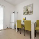 With Parking Space Dugi Rat, Omis - 19516 * Dugi Rat