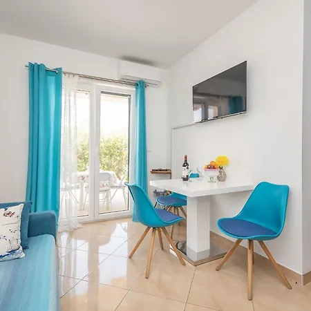 Apartmán With Parking Space Dugi Rat, Omis - 19516